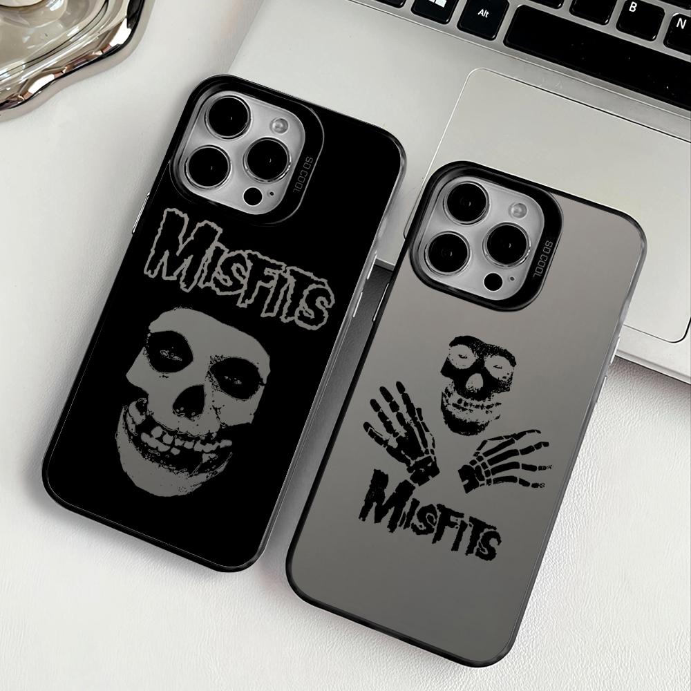 ミスフィッツ iPhoneケース iPhone 17 16  - Phone Cases Iphone 17 Pro のレビューと価格